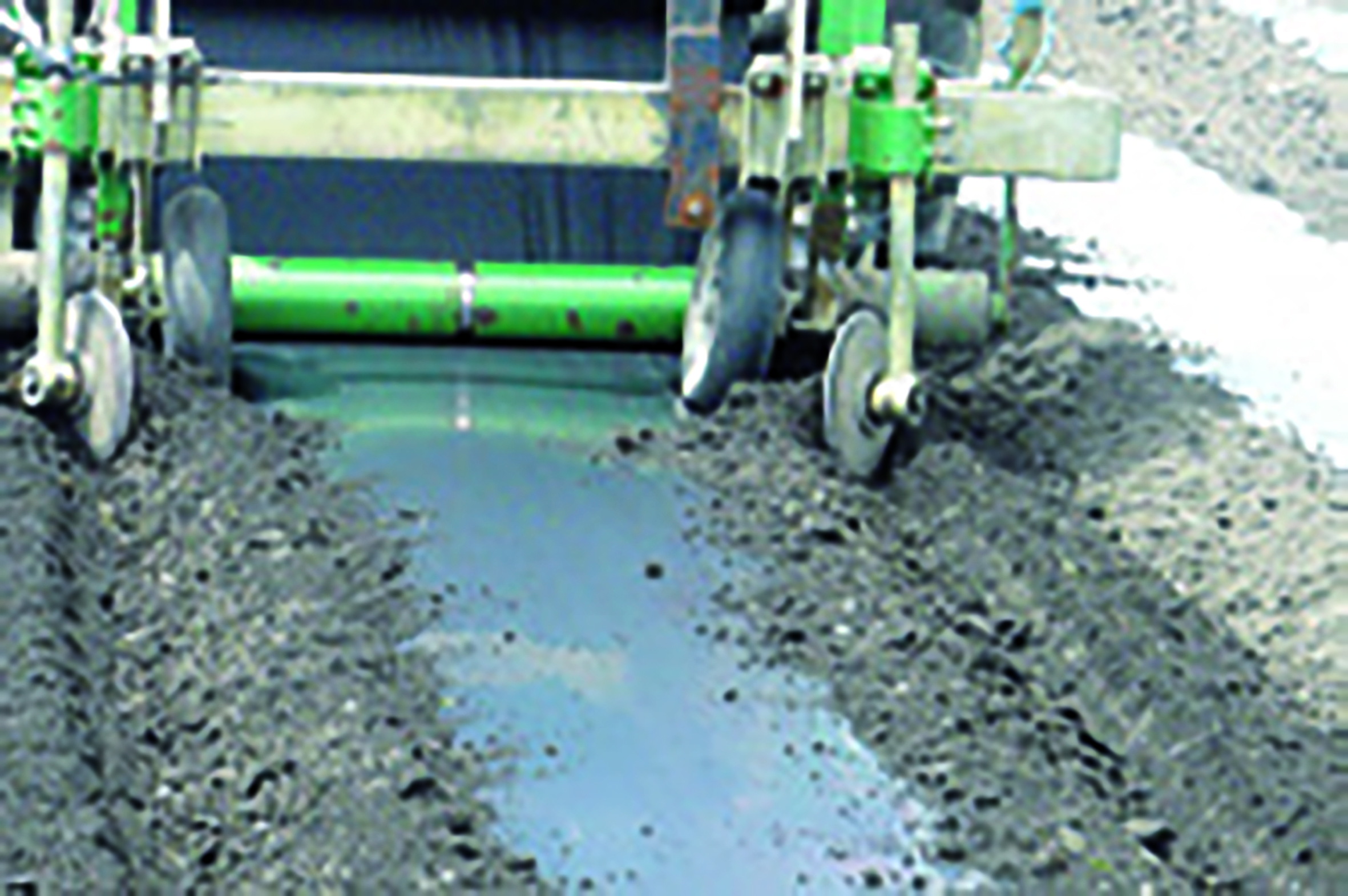 Colocación de mulch biodegradable con máquina acolchadora